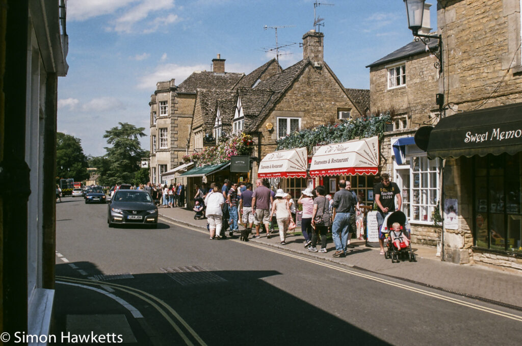 pentax sfxn sample picture bourton on the water street 2