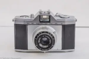 Pentona II viewfinder camera front view