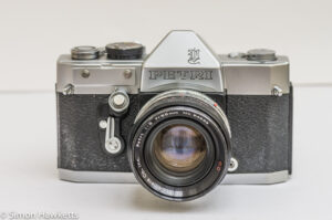 petri penta v6 35mm camera front view with lens