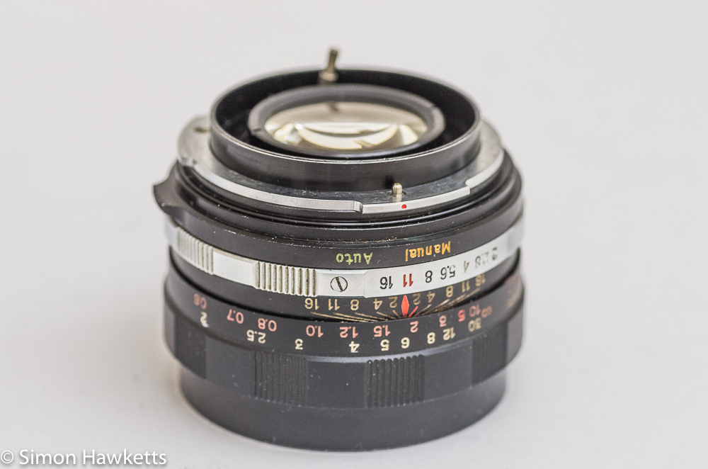 Petri Penta V6 35mm camera - view of the Petri Breech lock lens mount on 55mm lens