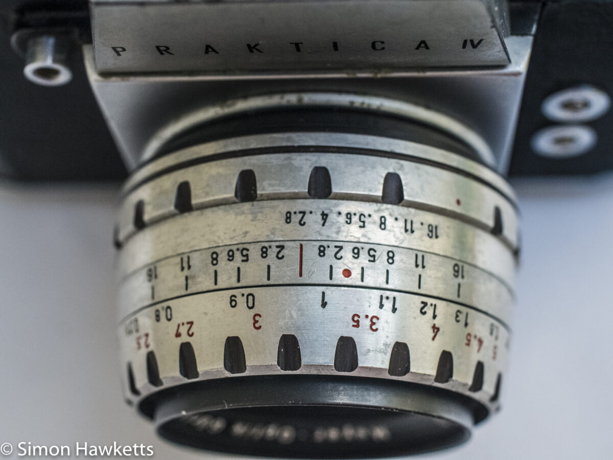 Praktica IV 35mm slr showing focus and aperture