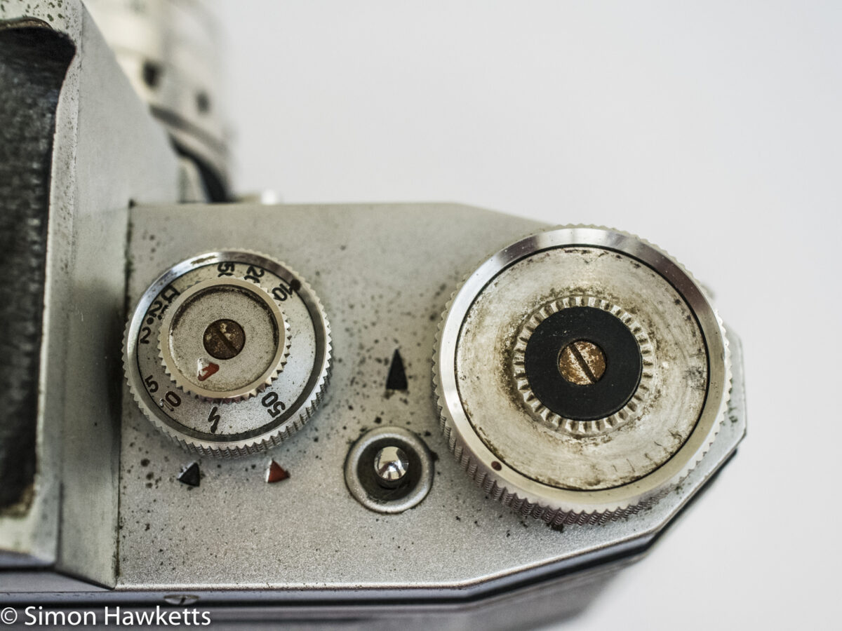 Praktica IV 35mm slr showing shutter speed, film advance and rewind release