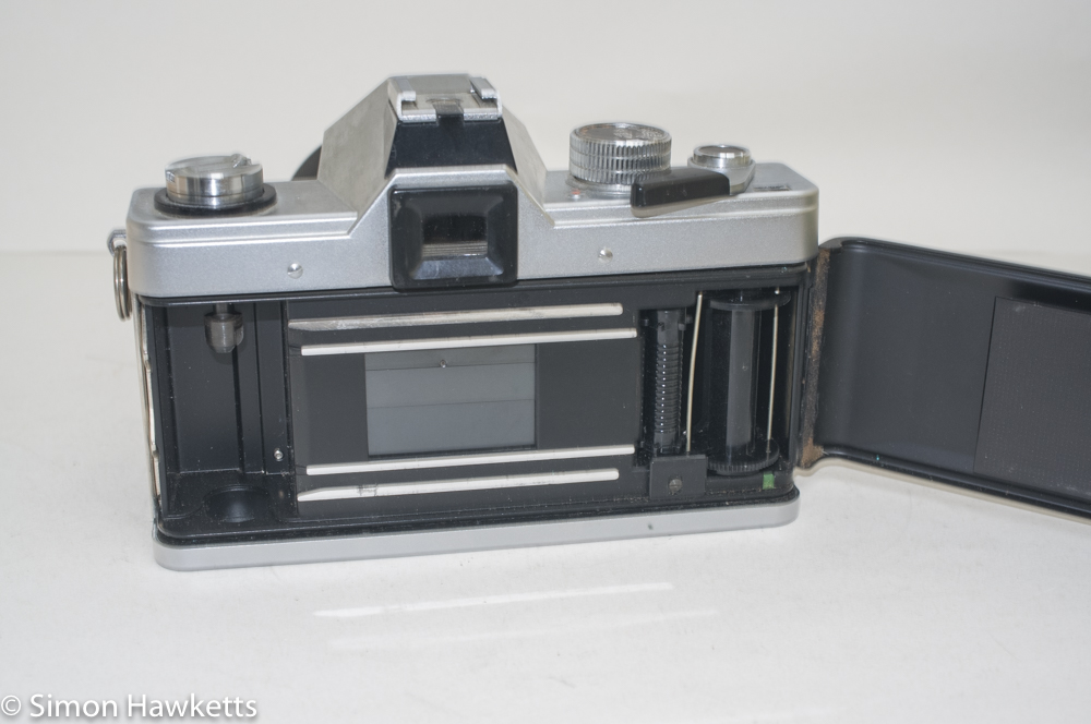 Praktica TL3 35mm camera - lens mount