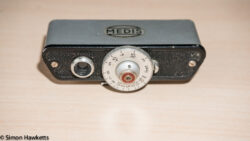 The  Medis Rangefinder – a very useful accessory from the 1960s