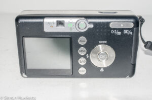 Ricoh Caplio R1v - back panel controls