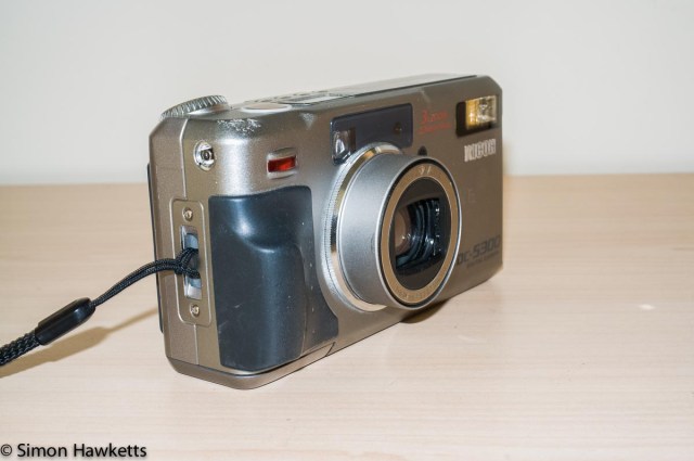 ricoh rdc 5300 digital compact side view showing hand grip