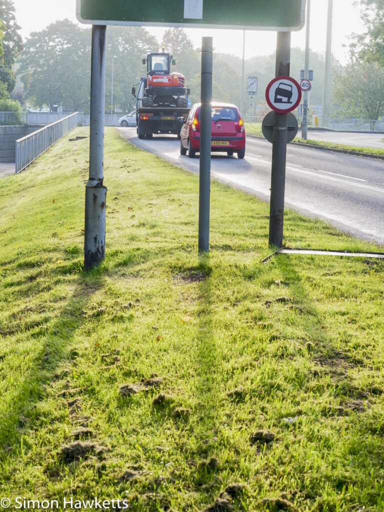 Schneider-Kreuznach Xenar sample - road sign shadows