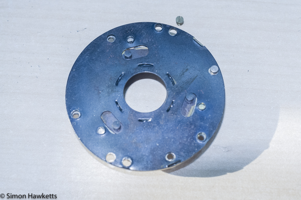Servicing the Argus A2F - Shutter blade top plate screws removed