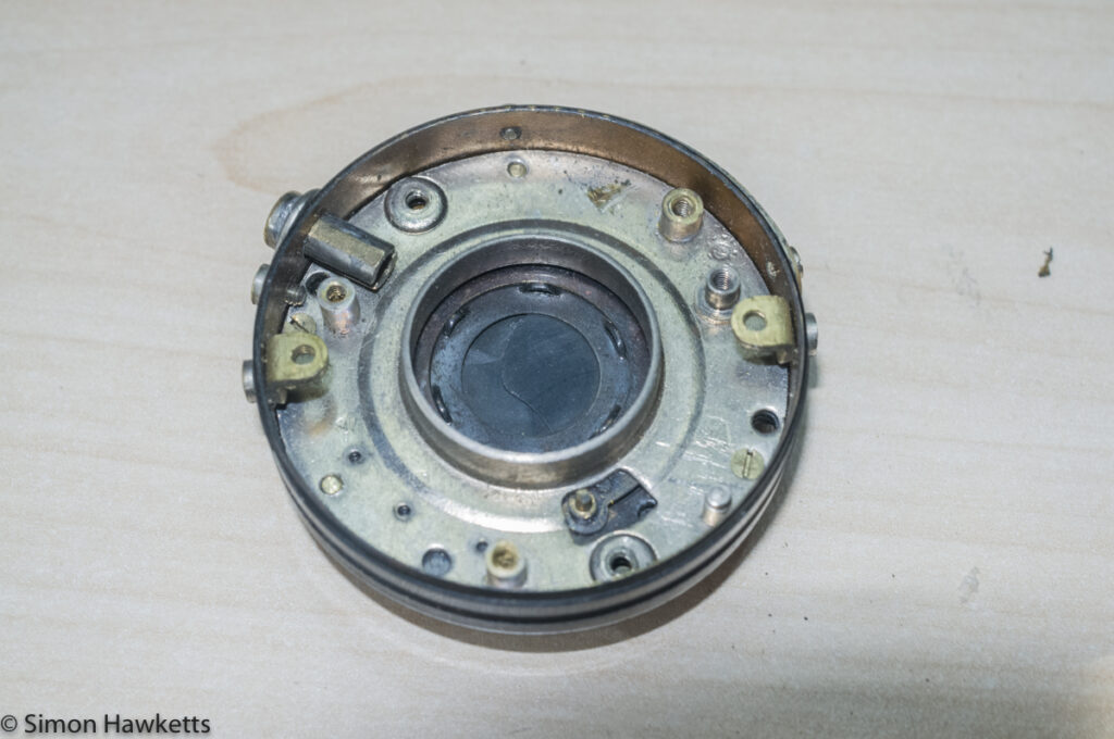 Servicing the Argus A2F - Shutter stripped down