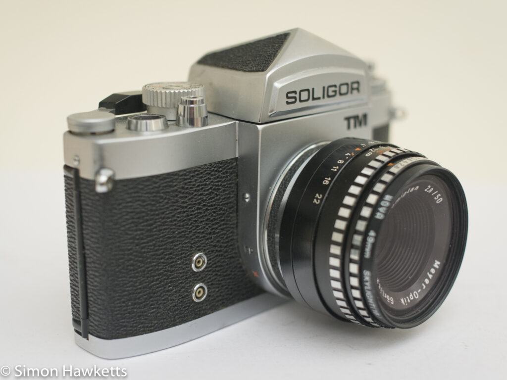 soligor tm 35mm slr camera showing flash sync sockets