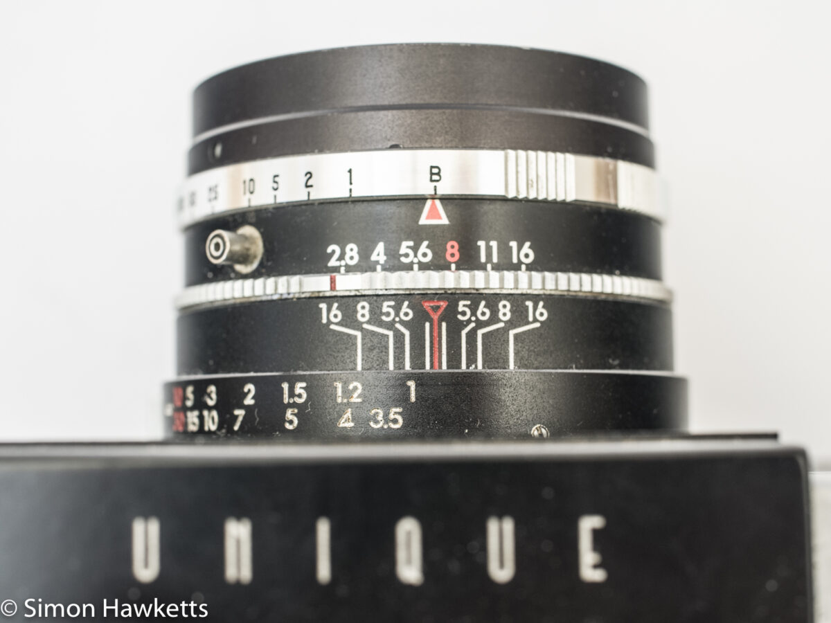 Taron Unique 35mm rangefinder camera aperture and shutter speed