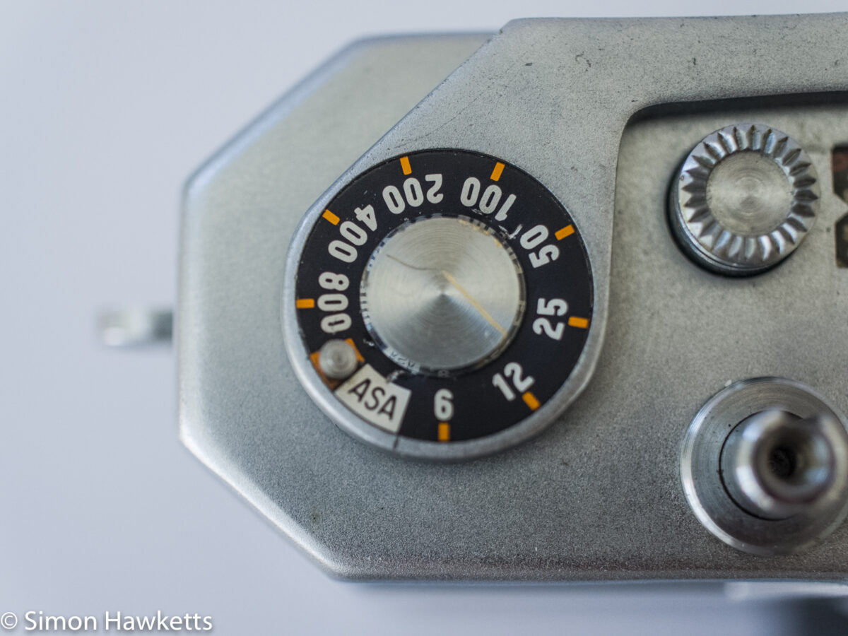 Taron Vr 35mm rangefinder camera removing film advance
