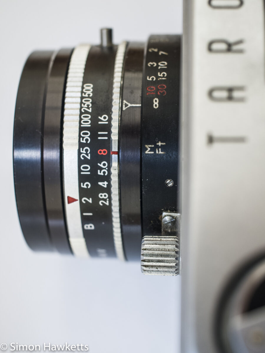 Taron Vr 35mm rangefinder camera showing shutter speed and aperture scales