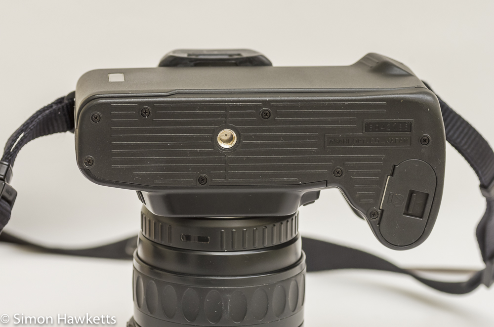 tripod mount and battery compartment on the pentax z 20