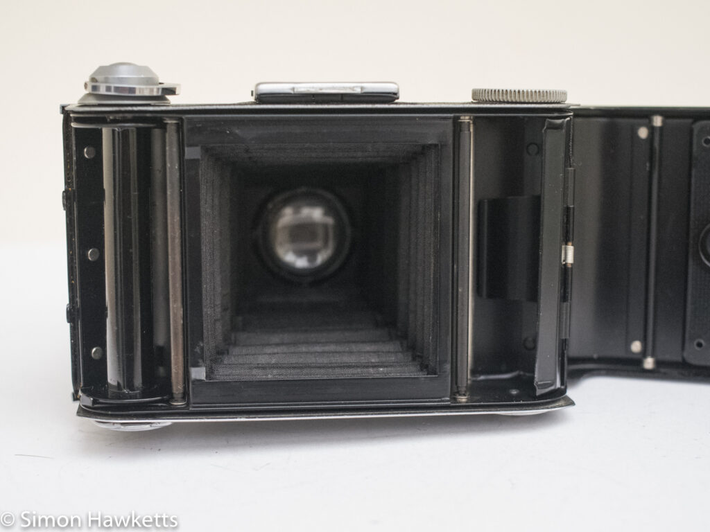 Voigtlander Bessa 66 - inside of camera