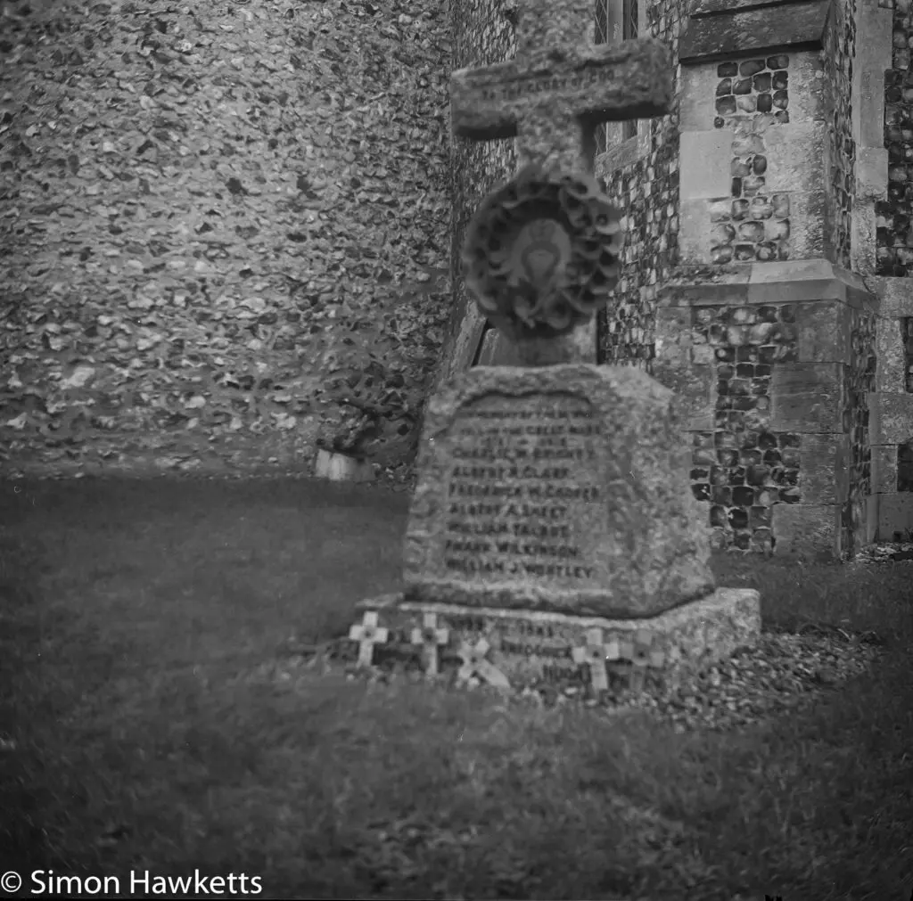 Voigtlander bessa 66 sample picture - The church memorial in Teverham near Norwich