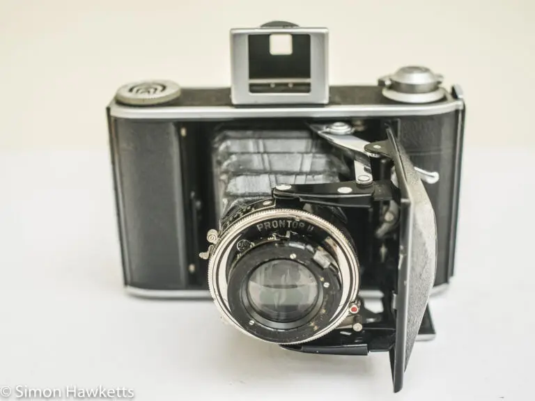 Voigtlander Bessa 66 with lens open