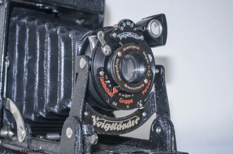 Voigtlander Bessa shutter