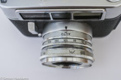 Voigtlander Dynamatic II 35mm rangefinder camera showing auto setting on lens and shutter speeds