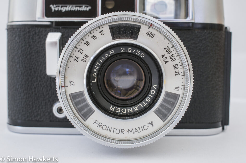 Voigtlander Dynamatic II 35mm rangefinder camera showing light cell round the lens