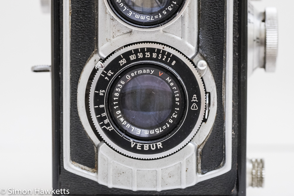 weltaflex twin lens reflex camera shutter and aperture settings