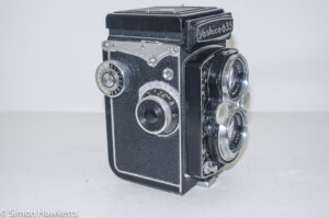Yashica 635 TLR side view showing focus and film advance