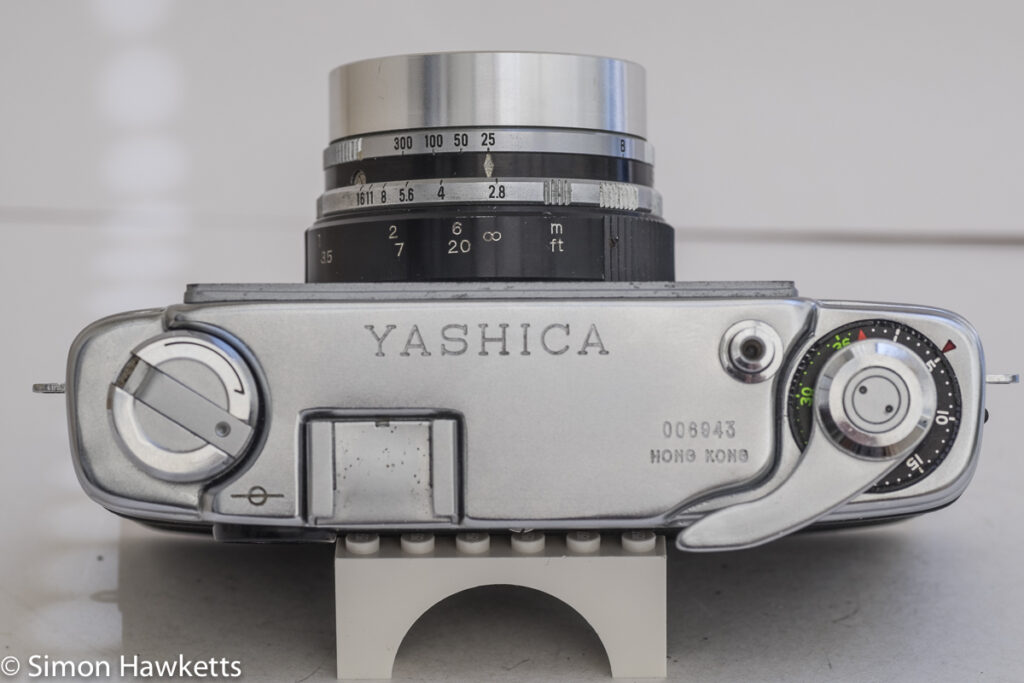 yashica j 35mm rangefinder camera showing top of camera