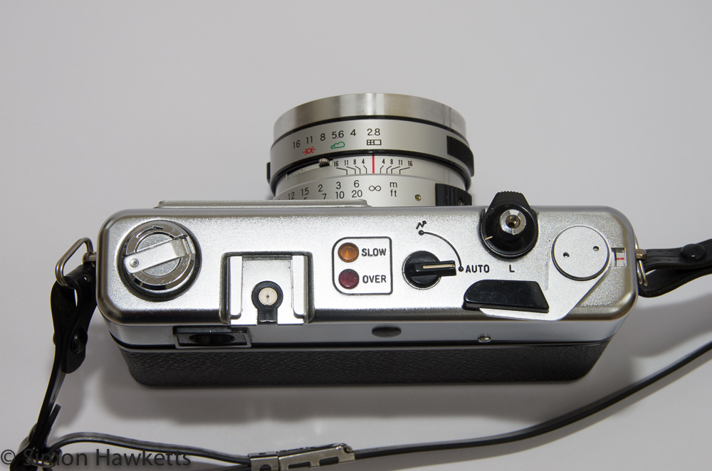 Yashica MG-1 - Camera Top-plate