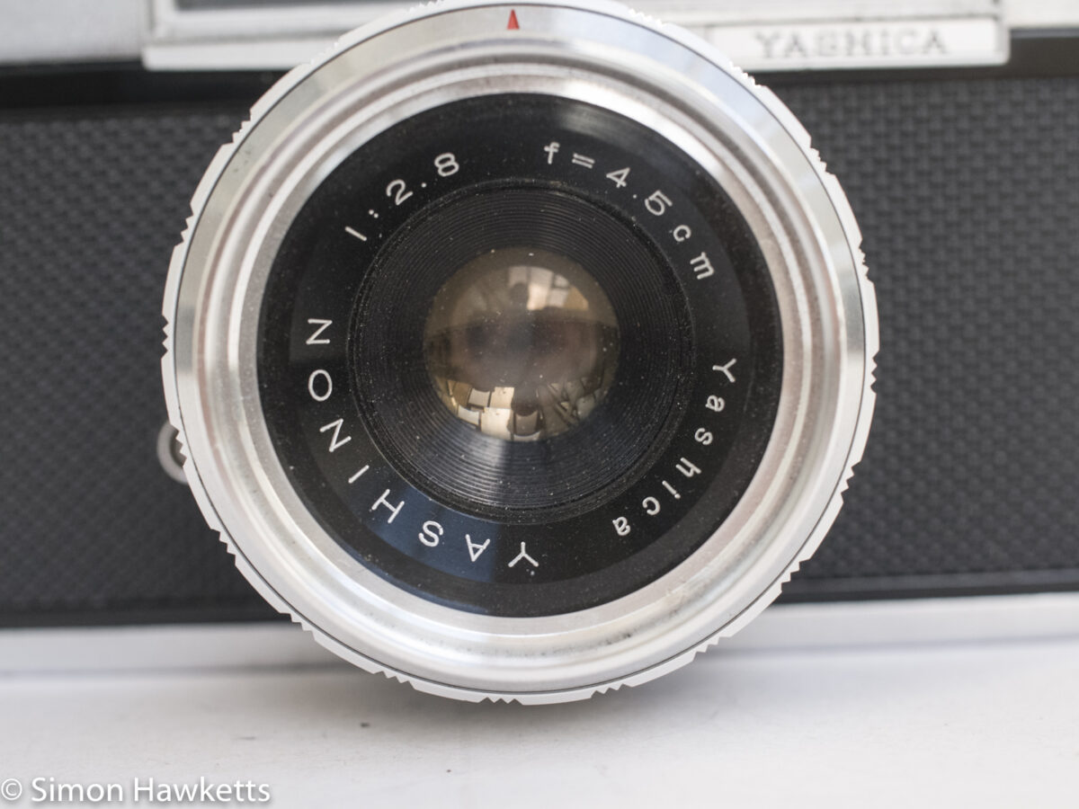 Yashica minister D lens - Yashinon 45mm f/2.8