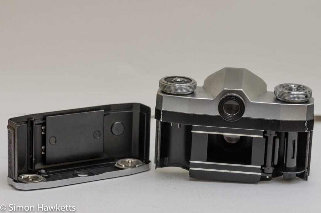 Zeiss Ikon Contaflex alpha - bottom cover removed
