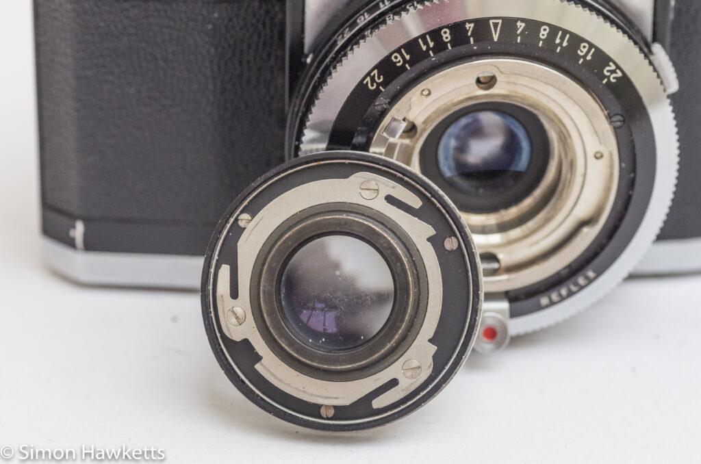 Zeiss Ikon Contaflex alpha - front lens element removed showing fixing system
