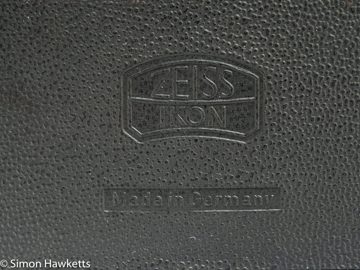 Zeiss Ikon Contina 35mm viewfinder camera showing Zeiss ikon Icon