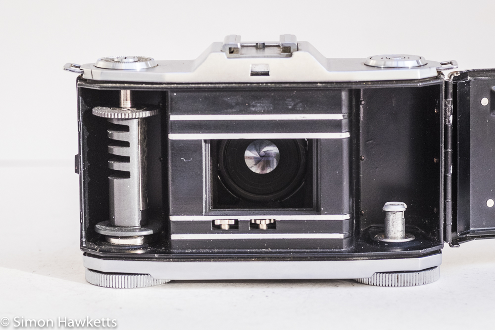 Zeiss Ikon Contina I 35mm viewfinder folding camera - inside the film chamber