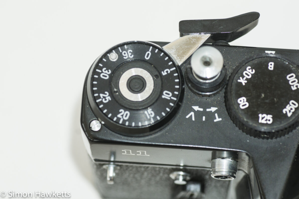 Zenit 11 Film advance