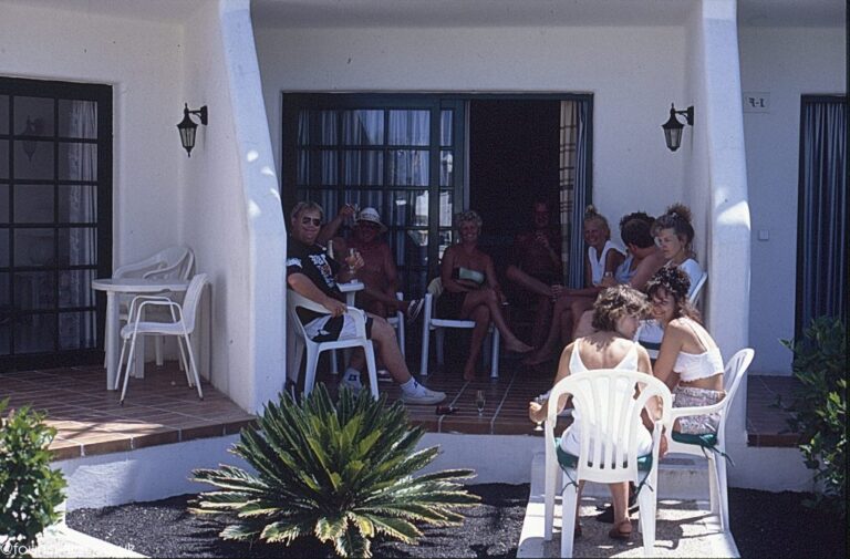 Family gathering at a villa – Aug 1991