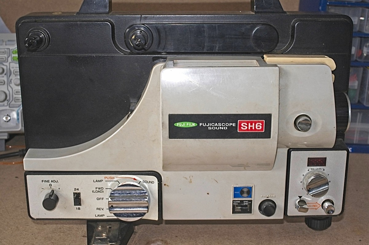 A photo of the Fujicascope SH6 super 8 sound projector