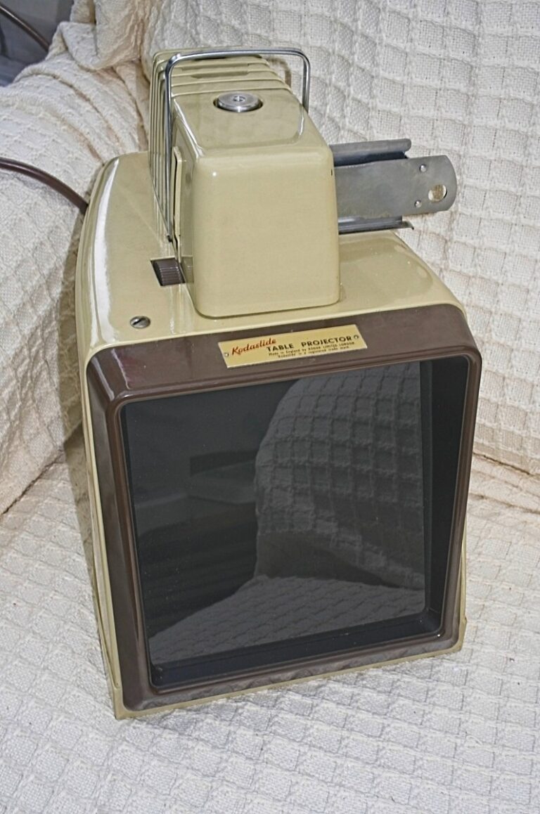 An image of the Kodak Kodaslide table-top projector