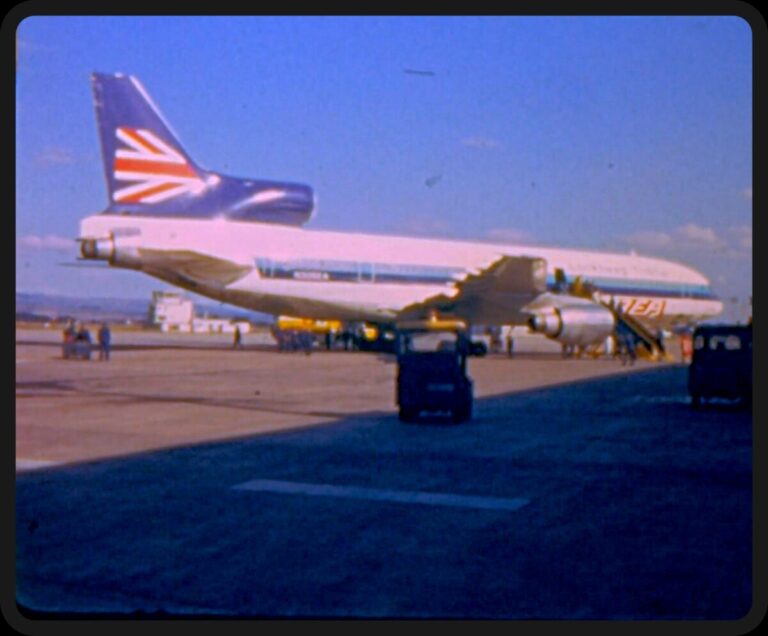 A photo of an airport and aeroplane