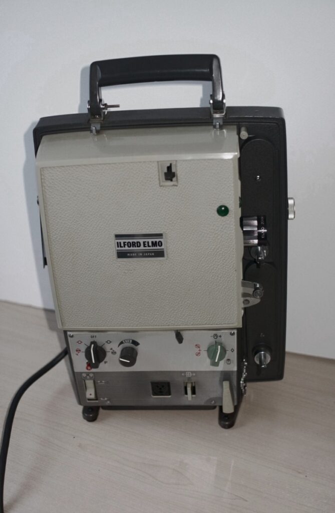 Image of the Elmo AP-8 Projector